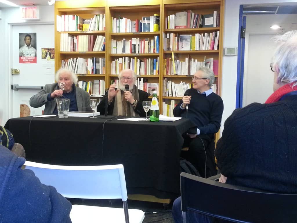 Jean-Antonin Billard (traducteur), Ray Ellenwood (Auteur) et Gilles Lapointe (annimateur) à la causerie organisé pour le lancement de livre Égrégore : Une histoire du mouvement Automatiste à Montréal. 11 février 2015 à la librairie Gallimard sur la rue St-Laurent. Auteur: Marie-Ève Tanguay
